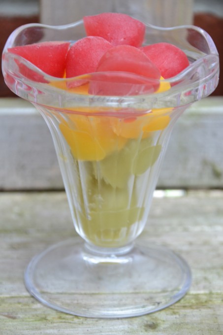 Homemade slushy drink for a science experiment