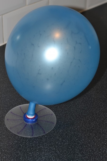Hovercraft science experiments - friction experiment for kids