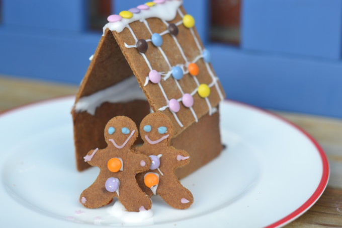 Gingerbread house STEM Challenge