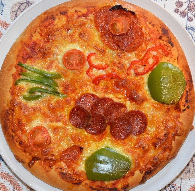 Pizza plant cell - fun way to learn about plant cells - make a pizza plant cell model