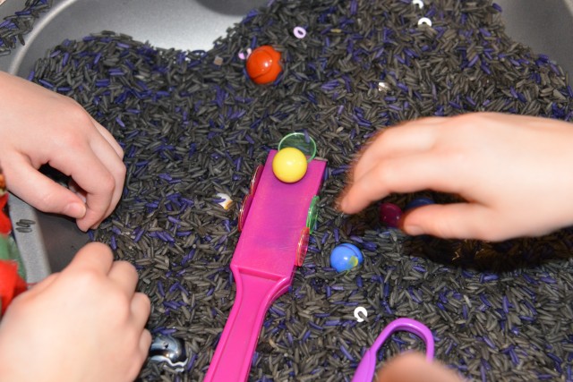 Space themed rice tray with magents